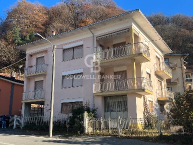 Foto Casa indipendente in Via Circonvallazione, Valduggia Centro di 400 m²