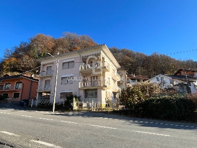 Foto Casa indipendente in Via Circonvallazione, Valduggia Centro di 400 m²