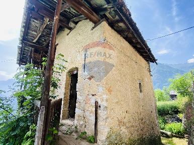 Foto Casa indipendente in LOCALITA' FARETTAZ, Fontainemore di 160 m²