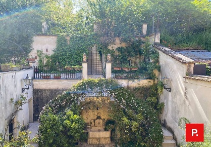 Foto Casa indipendente in centro storico, Piedimonte Matese di 600 m²