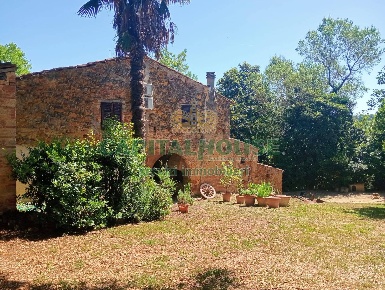 Foto Casa indipendente a Poggibonsi in vendita