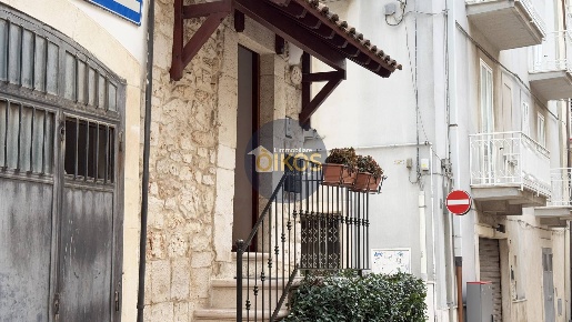 Foto Casa indipendente in Via Acquaviva d'Aragona, Conversano Centro