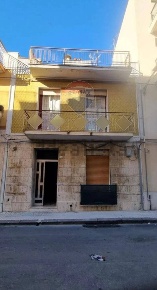 Foto Case semi ndipendenti in VIA DANTE ALIGHIERI, Floridia di 121 m²