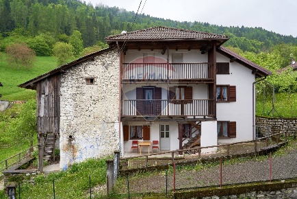 Foto Case semi ndipendenti in Via Campigotti, Lamon in vendita