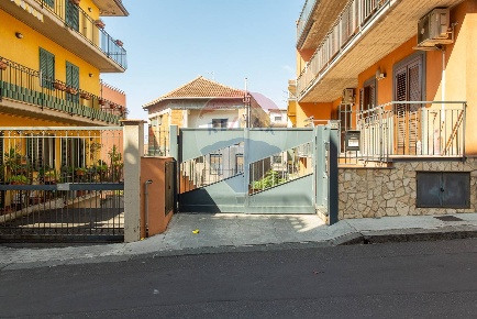 Foto Case semi ndipendenti in Via Terza Retta di Ponente, Belpasso Centro