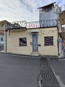 Foto Casa indipendente in Via Leonardo Da Vinci, Santa Venerina Centro