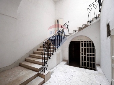 Foto Casa indipendente in Via Carmine, Noicattaro Centro di 795 m²