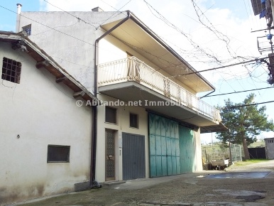 Foto Casa indipendente in Corso Umberto, Civitella Casanova Centro