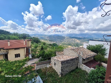 Foto Appartamento in via Calvario, Archi Centro di 115 m² con 6 locali