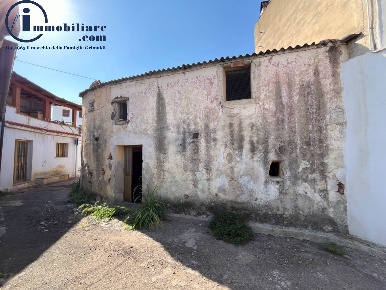 Foto Casa indipendente in Vico Volturno, Tortolì Centro di 70 m² in vendita