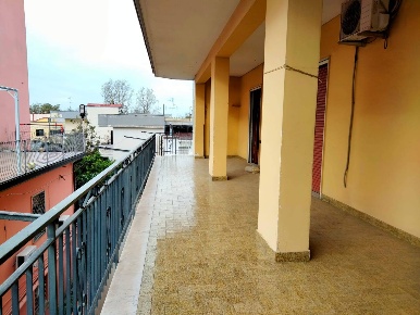 Foto Casa indipendente a Brusciano di 320 m² con 8 locali in vendita