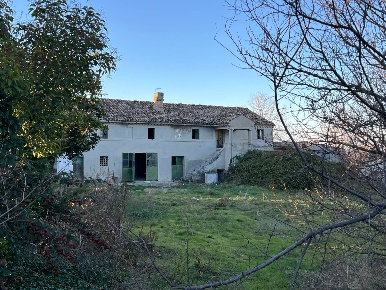 Foto Casa indipendente in contrada bore di tenna, Fermo in vendita