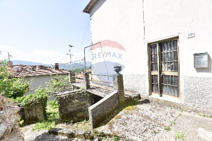 Foto Case semi ndipendenti a Bagni di Lucca San Cassiano di 110 m²