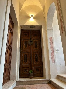 Foto Appartamento a Mantova Centro di 250 m² con 4 locali in vendita