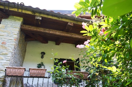 Foto Case semi ndipendenti in borgata novelli, Camerana di 120 m²