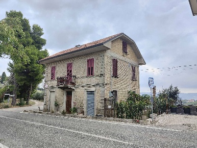 Foto Casa indipendente in Contrada Bora Ragnola, Monteprandone di 268 m²