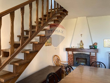 Foto Casa indipendente in VIA SOLINGA, Stradella di 147 m² con 4 locali