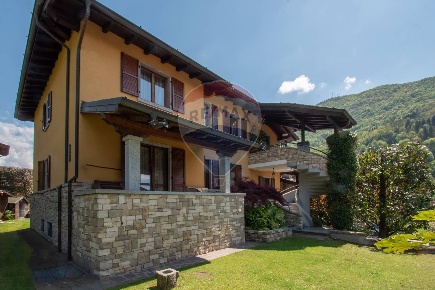 Foto Villa singola in Via Mocenigo, Vestone di 592 m² con 17 locali