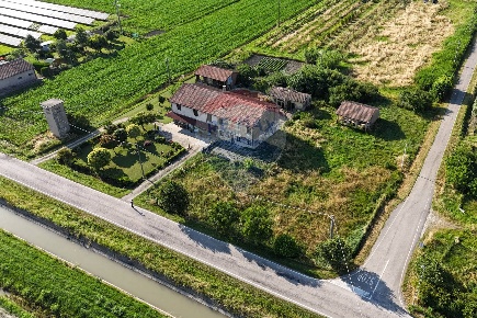 Foto Case semi ndipendenti in Via Seminiato, Copparo Sant'Apollinare