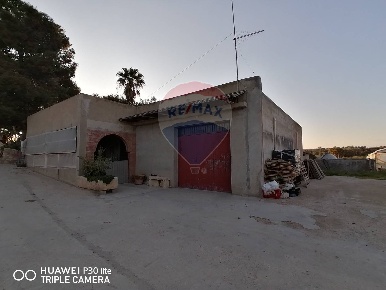 Foto Casa indipendente in sp 19 contrada Niscescia, Vittoria di 90 m²