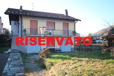 Foto Casa indipendente in Via Cacciatori, Verbania in vendita