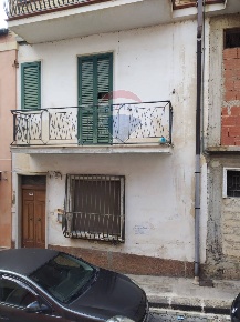 Foto Casa indipendente in via enrico de nicola, Grammichele di 170 m²