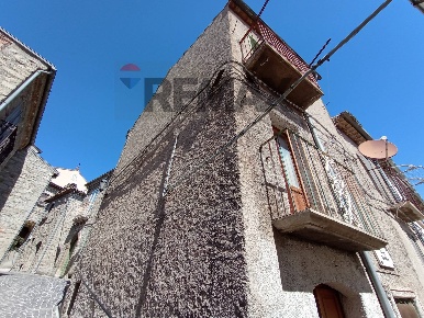 Foto Case semi ndipendenti in Via Roma 1, Casalciprano di 62 m² in vendita