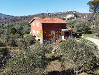 Foto Casa indipendente in Contrada Pagliano Casale, Ferrazzano in vendita