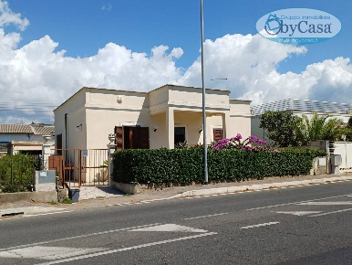 Foto Casa indipendente a Santa Marinella di 110 m² con 4 locali in vendita