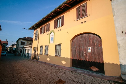 Foto Casa indipendente in VIA GIOVANNI CENA, Montanaro di 305 m² in vendita