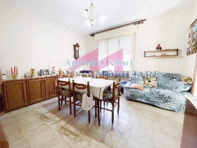 Foto Case semi ndipendenti in Via Dante Alighieri, Castelmassa di 158 m²
