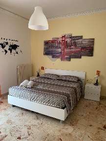 Foto Appartamento in Via Castelvecchio, Enna Centro di 130 m² con 5 locali