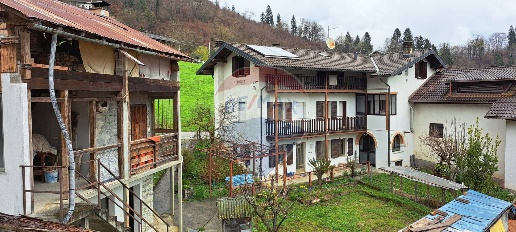 Foto Casa indipendente in Via Ciess, Lamon in vendita