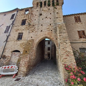 Foto Casa indipendente in piazza Cortile, Monte Urano in vendita