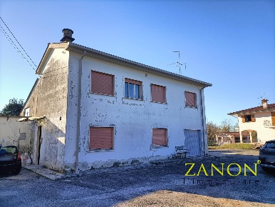 Foto Case semi ndipendenti in Via XXIV Maggio, Mossa in vendita