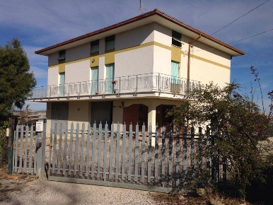 Foto Casa indipendente a Monterubbiano in vendita