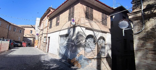 Foto Casa indipendente in via PASSARI, Montegiorgio in vendita