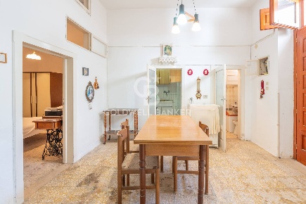 Foto Casa indipendente in Via Alessandro Volta, Cisternino Centro di 55 m²