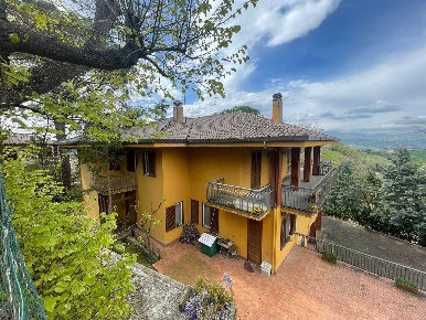 Foto Casa indipendente in via G. Leopardi, Montappone in vendita
