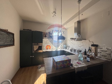 Foto Case semi ndipendenti in Via Leonardo da Vinci, Foligno di 129 m²