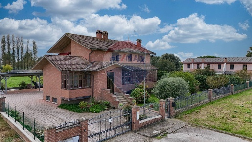 Foto Casa indipendente in località viebasse, Codigoro Pontelangorino