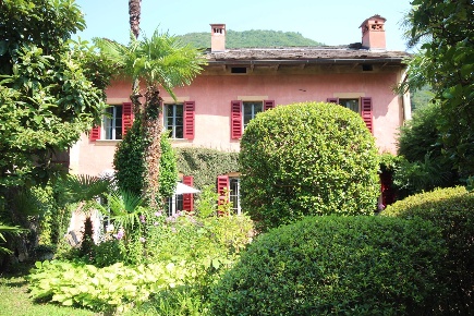 Foto Casa indipendente in Via Vittorio Emanuele II, Cannobio Centro