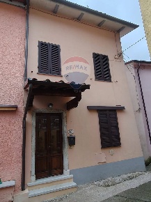 Foto Case semi ndipendenti in via Giorgi, Seravezza Azzano di 130 m²