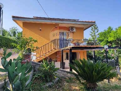 Foto Villa singola in Contrada San Giovanni, Palazzolo Acreide di 110 m²