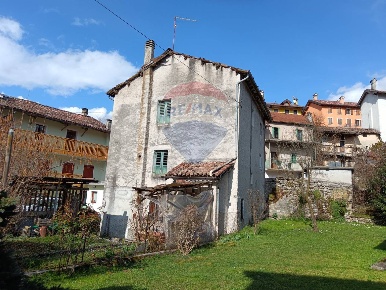 Foto Case semi ndipendenti in via Bardies, Borgo Valbelluna in vendita