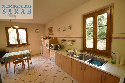 Foto Casa indipendente in via Andreuccetti, Camaiore Camaiore Paese