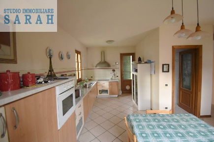 Foto Casa indipendente in via Andreuccetti, Camaiore Camaiore Paese