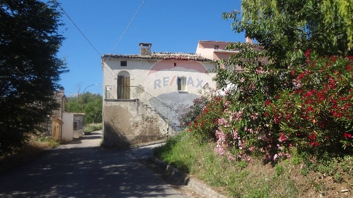 Foto Case semi ndipendenti in via CASENUOVE 102, Rapino di 107 m²