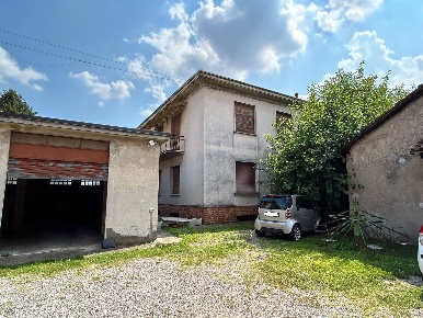 Foto Casa indipendente in VIA MATTEOTTI, Solbiate Olona di 300 m²