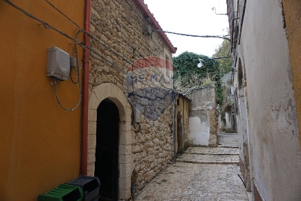 Foto Casa indipendente in via velardo, Ragusa Ibla di 74 m² con 4 locali